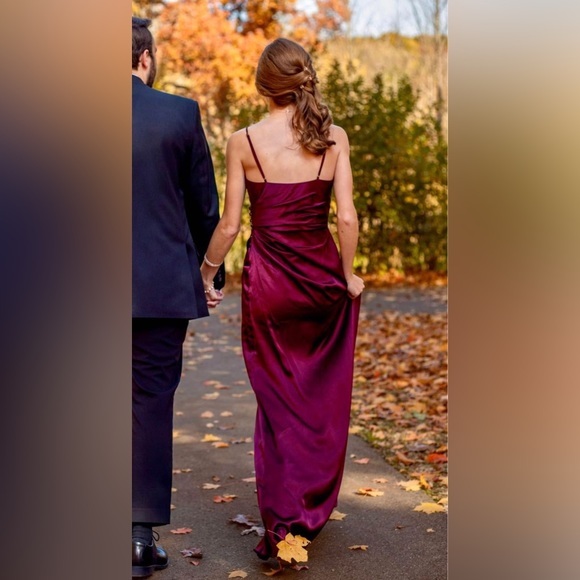 Galina Signature Prom / Formal Long Wedding Guest Dress Size 0 Maroon Color - Picture 2 of 3